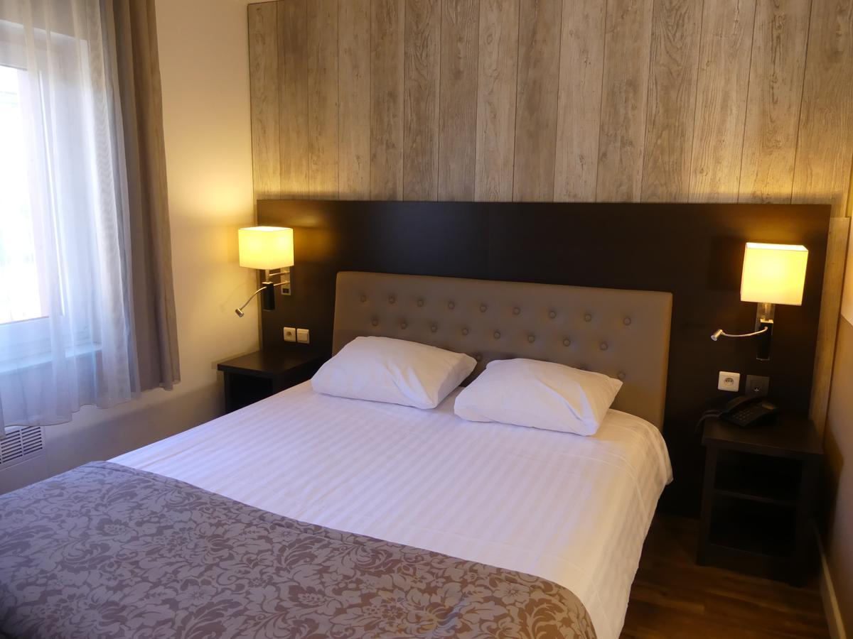 Hotel De Maaskant Maaseik Luaran gambar